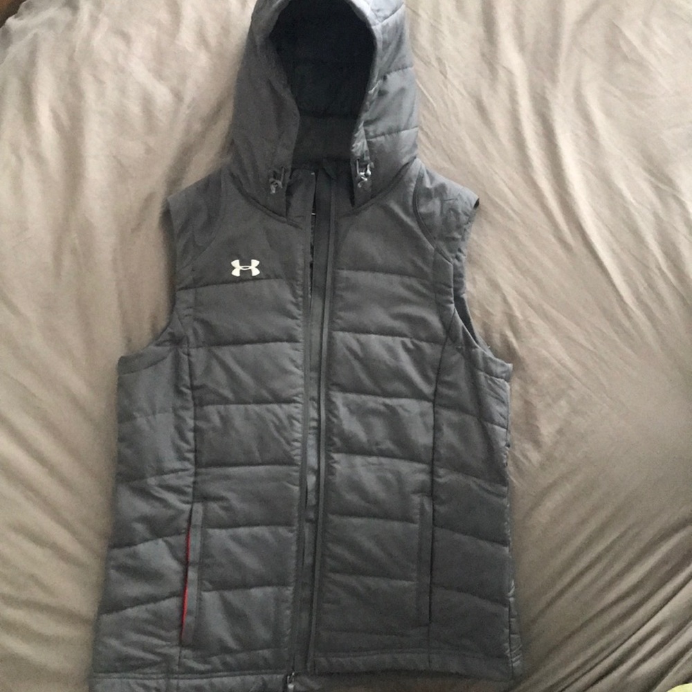 Gray under armour vest